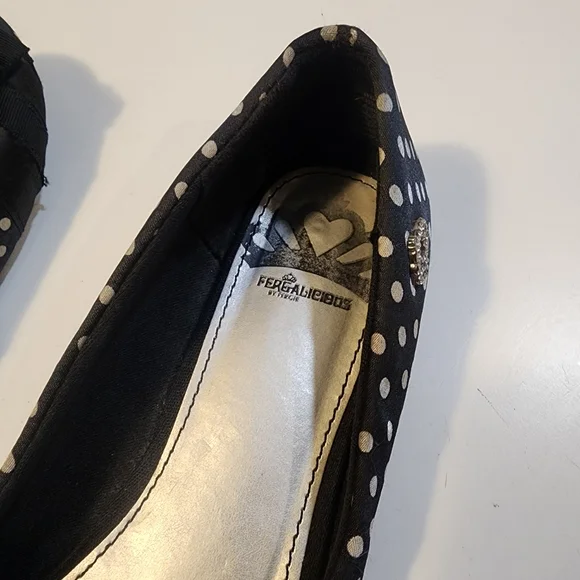 FERGALICIOUS Polka Dot Black Ballet Flats with Bow 5.5 - Picture 2 of 9